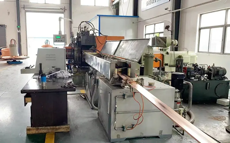 Mixer and wire drawing machine